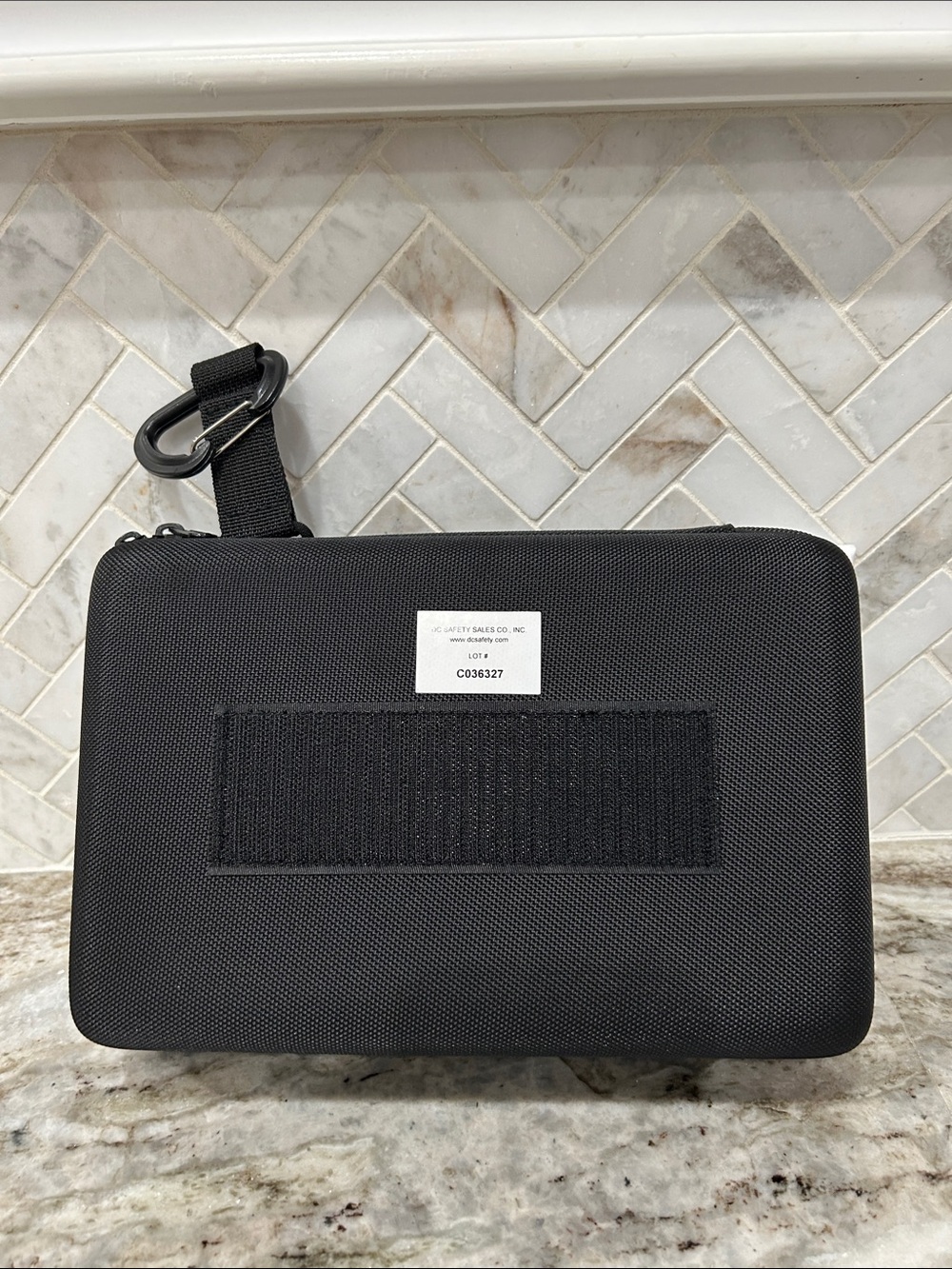 Land Rover First-aid Kit - Picture 3 of 11